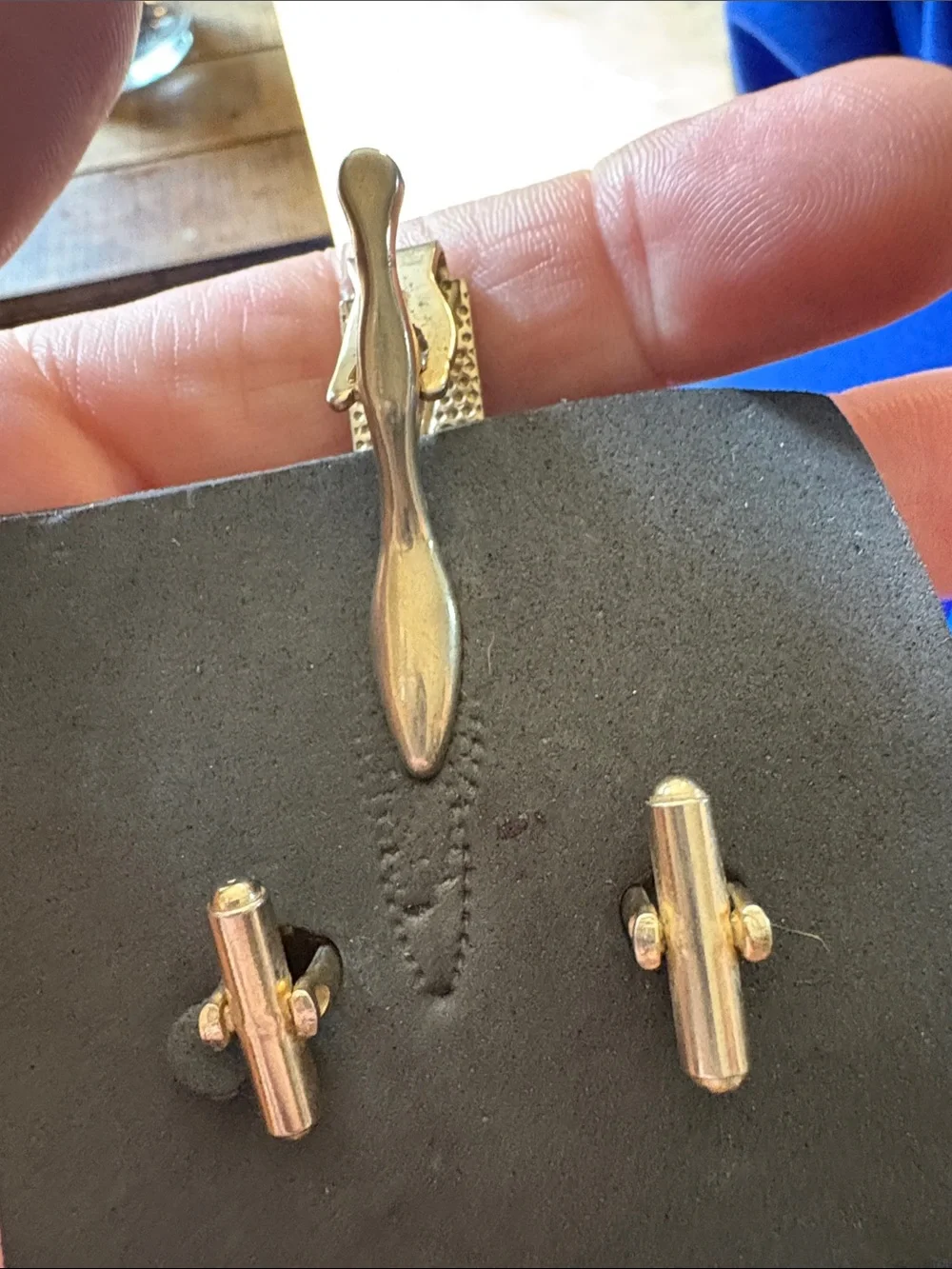 Vintage Gold-Tone Teardrop Mother-of-Pearl Cufflinks and Tie Clip Set Great Gift